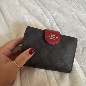 Coach Wallet Red Fall 2023